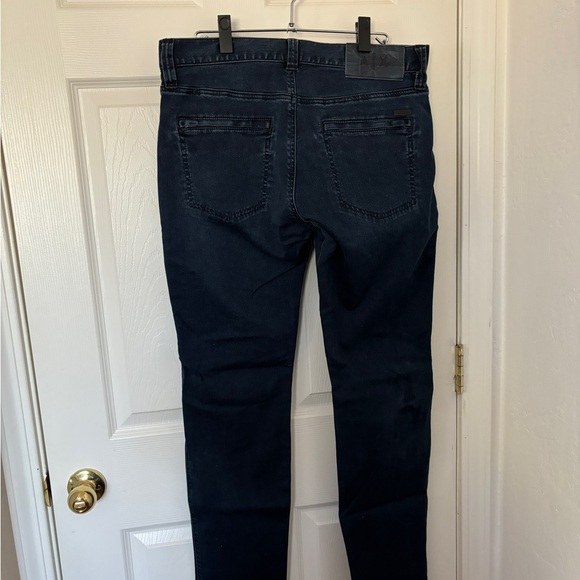 Sharp Looking Men’s Armani Exchange Jeans Size 32 - Picture 4 of 5